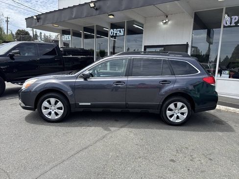 Used 2012 Subaru Outback 2.5i Premium AWD/4WD image 3