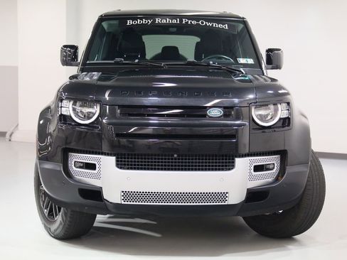 Used 2023 Land Rover Defender 110 S AWD/4WD image 8