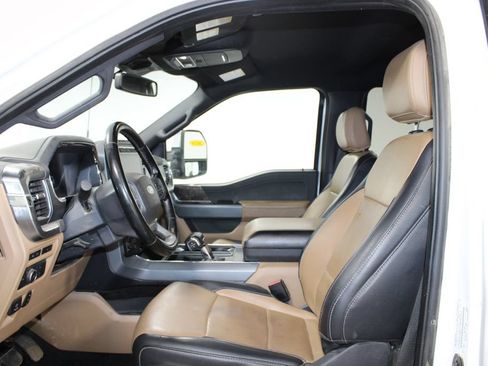 Used 2022 Ford F150 Lariat w/ Trailer Tow Package AWD/4WD image 19