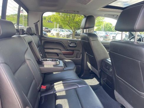 Used 2018 GMC Sierra 1500 SLT AWD/4WD image 14