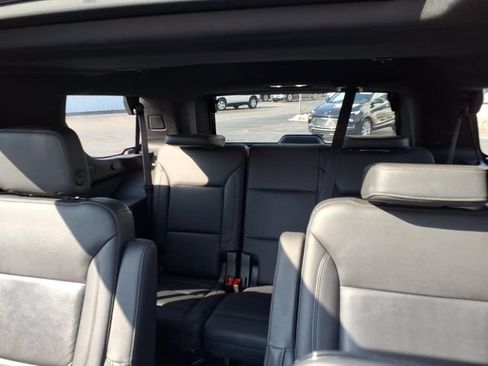 Used 2022 Chevrolet Tahoe Z71 w/ Off-Road Capability Package AWD/4WD image 14