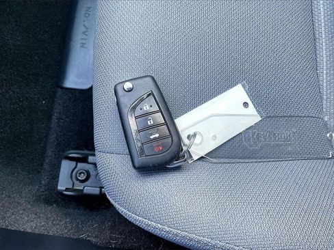 Used 2022 Toyota Corolla SE image 35