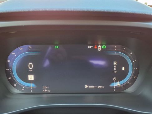 Certified 2023 Volvo XC40 B4 Plus w/ Driver Assist Package image 31