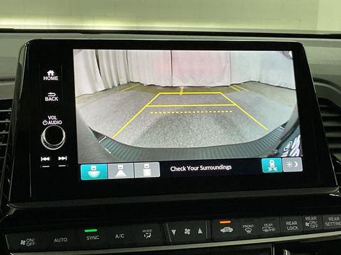 Used 2026 Honda Odyssey EX-L image 18