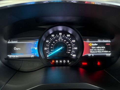 Used 2019 Ford Edge Titanium w/ Cold Weather Package image 10