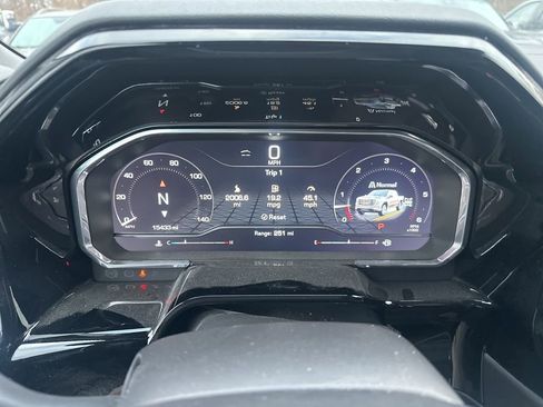 Used 2025 GMC Sierra 1500 SLT w/ SLT Premium Plus Package image 25