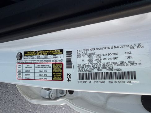 Certified 2024 Toyota Tacoma SR5 AWD/4WD image 31
