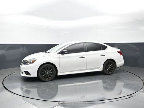 Used 2018 Nissan Sentra SR w/ SR Midnight Edition Package FWD image 3