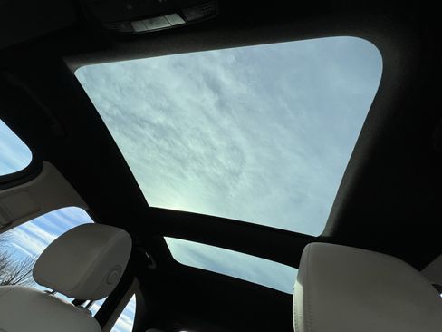 Certified 2018 Mercedes-Benz GLC 300 4MATIC image 29