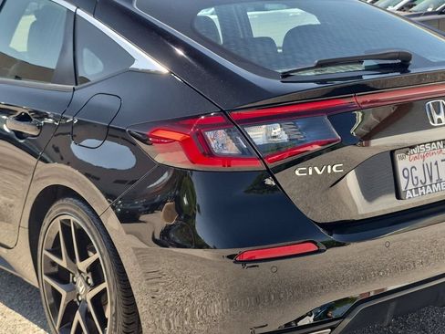 Used 2023 Honda Civic Sport Touring image 10