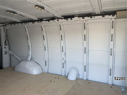 Used 2025 Chevrolet Express 2500 Extended w/ Communications Package image 12