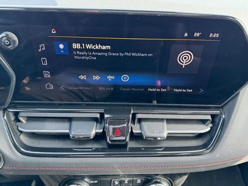 Used 2024 Chevrolet TrailBlazer RS w/ Convenience Package image 20