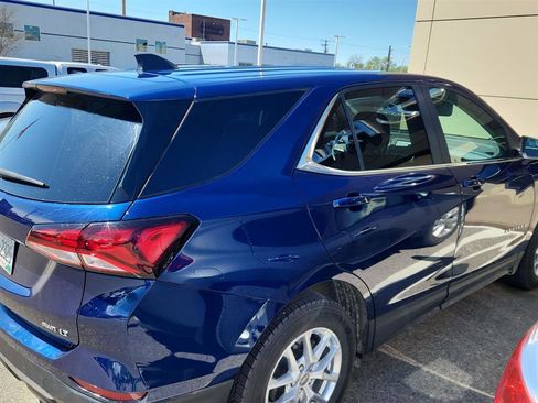 Used 2022 Chevrolet Equinox LT AWD/4WD image 4