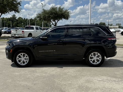 Used 2023 Jeep Grand Cherokee Limited RWD image 8