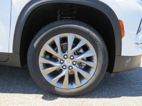 New 2026 Buick Enclave Preferred w/ Power Package image 10