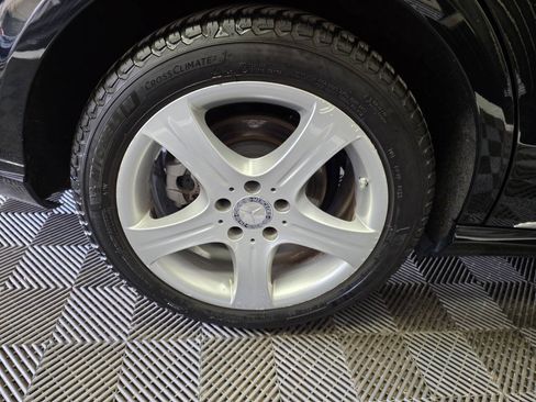 Used 2015 Mercedes-Benz E 350 4MATIC Sedan image 32