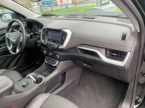 Certified 2023 GMC Terrain SLT w/ Elevation Edition AWD/4WD image 28