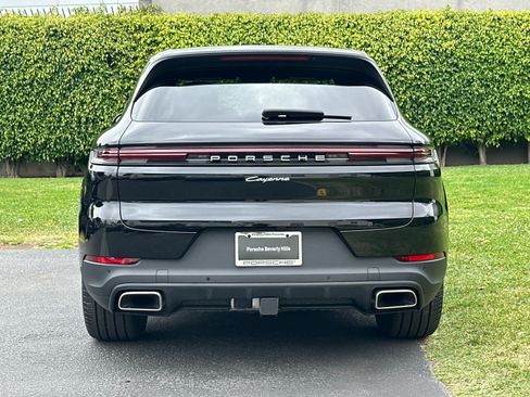 New 2026 Porsche Cayenne AWD/4WD image 7