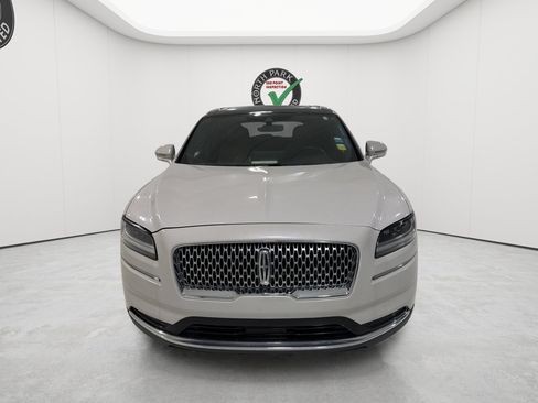 Used 2022 Lincoln Nautilus Reserve w/ Luxury Package FWD image 8