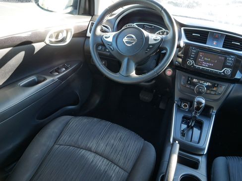 Used 2018 Nissan Sentra SV image 9