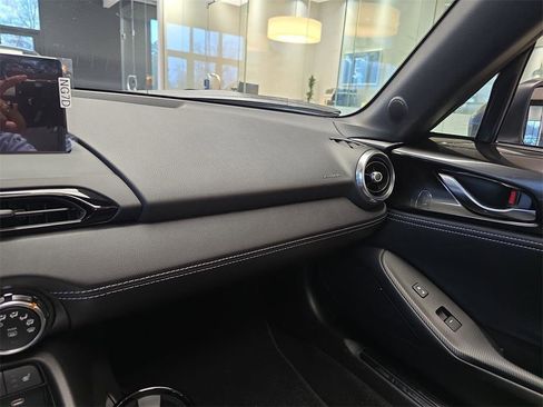 New 2025 MAZDA MX-5 Miata Grand Touring image 15