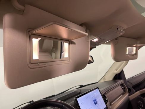 Used 2023 Ford Expedition Limited image 39