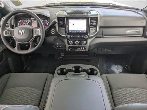 New 2026 RAM 2500 Big Horn AWD/4WD image 13