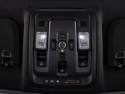 Used 2025 Chevrolet Suburban Premier w/ Sun And Tow Package image 25