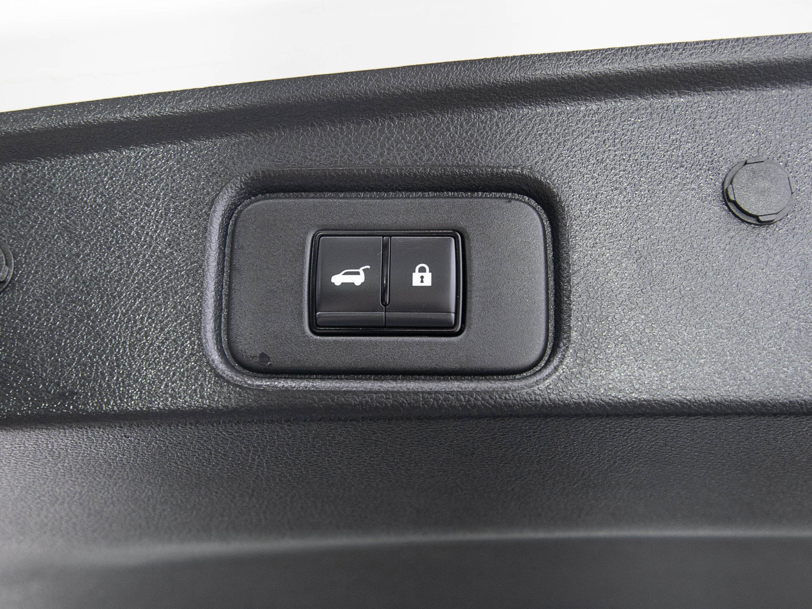 Used 2024 Nissan Pathfinder SL AWD/4WD image 11