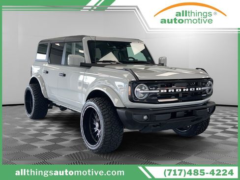 Used 2026 Ford Bronco Outer Banks AWD/4WD image 1