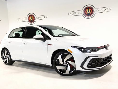 Used 2022 Volkswagen GTI SE image 6