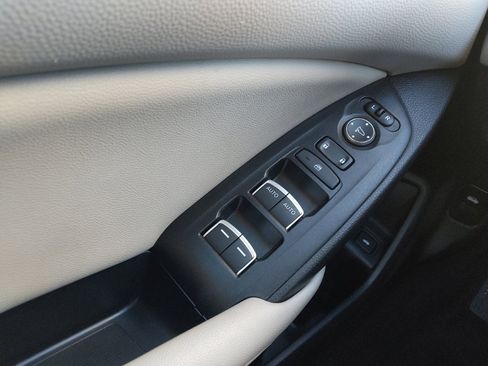 Used 2019 Honda Accord LX image 27