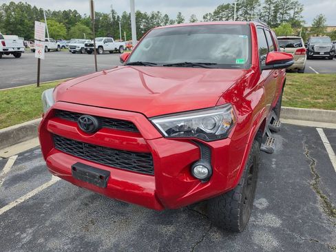 Used 2016 Toyota 4Runner SR5 Premium AWD/4WD image 2