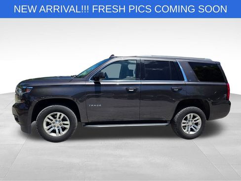 Used 2018 Chevrolet Tahoe LT w/ Luxury Package AWD/4WD image 3