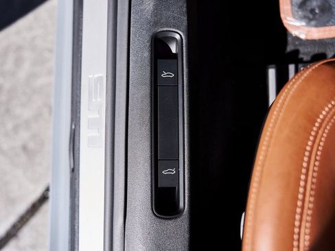 Used 2024 Porsche 911 Turbo S image 35