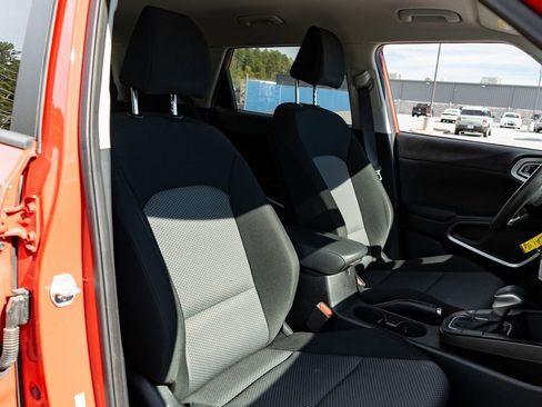 Used 2023 Kia Soul LX w/ Option Group 015 FWD image 22