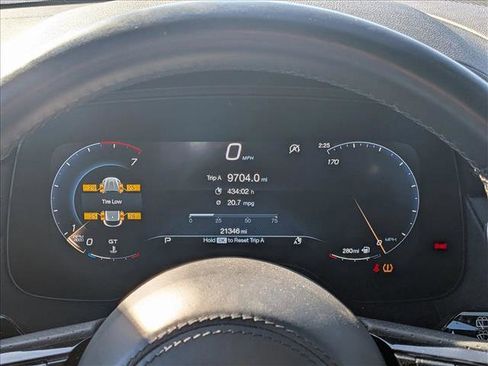 Used 2024 Maserati Grecale GT image 11