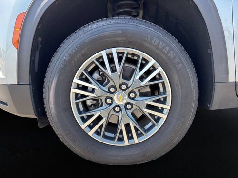 Certified 2024 Chevrolet Traverse LT AWD/4WD image 9