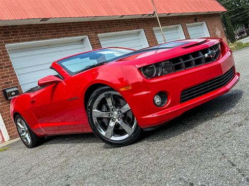 Used 2011 Chevrolet Camaro SS w/ RS Package RWD image 30