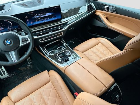 Certified 2024 BMW X7 xDrive40i w/ Executive Package AWD/4WD image 22