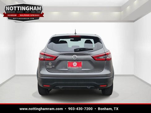 Used 2020 Nissan Rogue Sport S FWD image 5