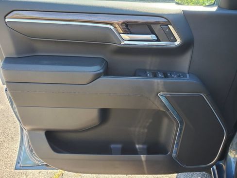 Used 2024 Chevrolet Silverado 1500 LT AWD/4WD image 20