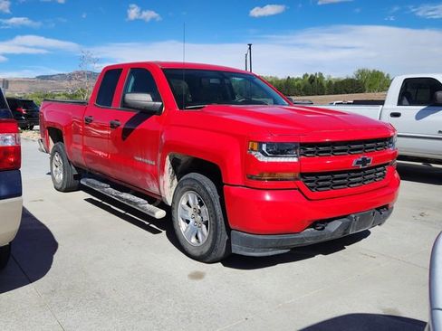 Used 2018 Chevrolet Silverado 1500 Custom RWD image 1