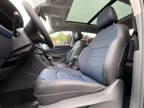 New 2026 Volkswagen Taos SEL AWD/4WD image 11