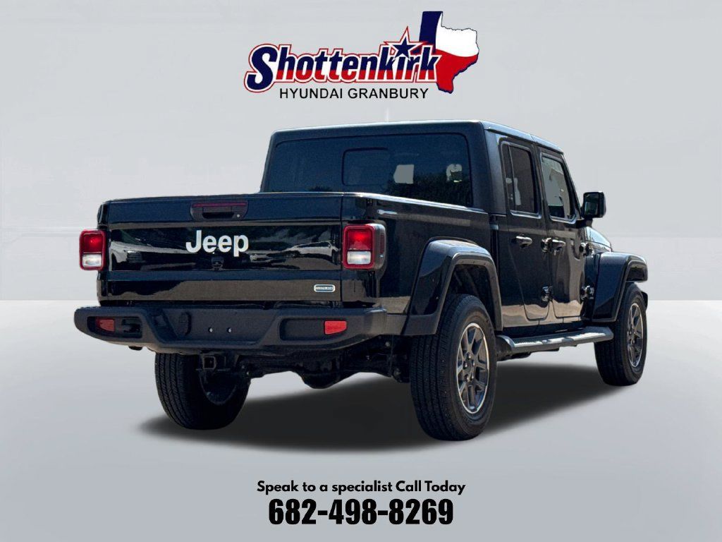 Used 2020 Jeep Gladiator Overland w/ Popular Equipment Package AWD/4WD image 6