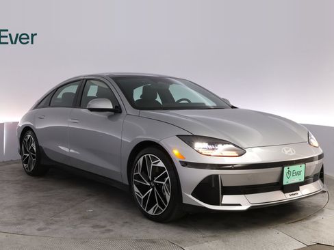Used 2024 Hyundai Ioniq 6 Limited RWD image 13