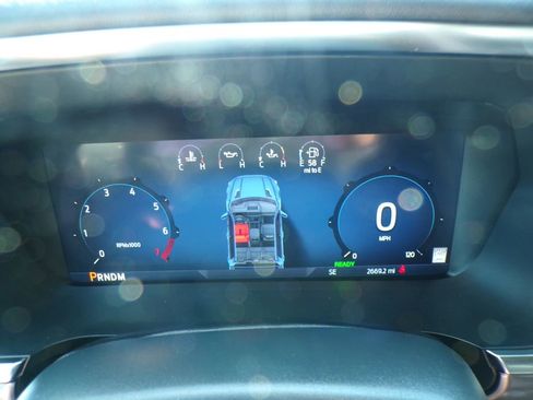 Used 2025 Ford F150 Platinum AWD/4WD image 17