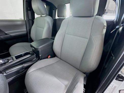 Used 2019 Toyota Tacoma SR w/ SX Package image 12