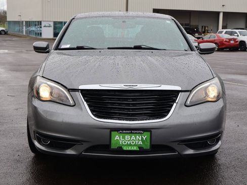 Used 2013 Chrysler 200 Touring w/ S Exterior Appearance Pkg image 10