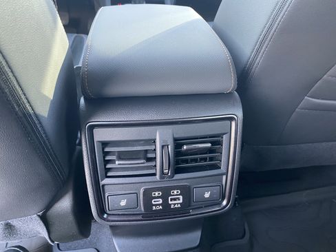 Used 2025 Subaru Forester Touring image 34